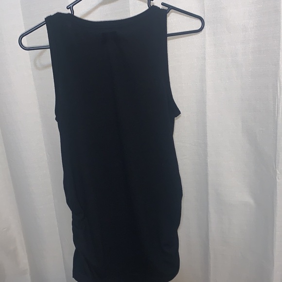 Black maternity tank- Gap - Picture 4 of 6
